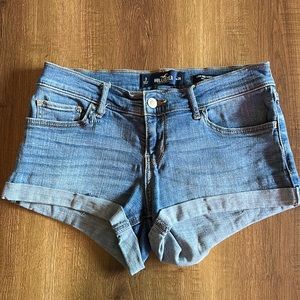 Hollister Low Rise Short-Short